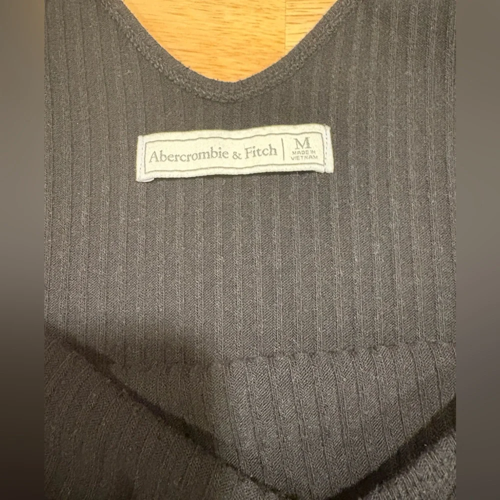 Abercrombie & Fitch Black Ribbed Sleeveless Midi Dress with Slit - Picture 2 of 4